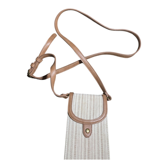 Maurices - Crossbody - Purse/Wallet - Tan/Brown - Adjustable Strap- Lots of Room - Picture 2 of 11